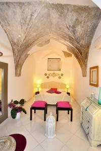 Le Volte with pool by Amalfivacation