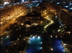 Suite at Rhapsody Residences - Aparthotels, Manila