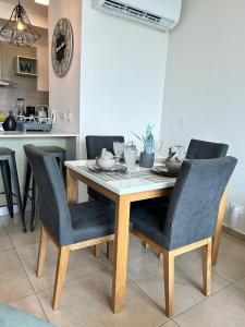 Condo Gorgona Beach Apartamento de Lujo de 2 Habitaciones