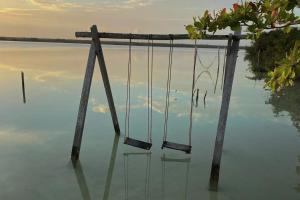 EcoStay SuKhA- Cabañas ecológicas frente a la laguna