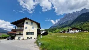 Tiroler Alpblick Appartements