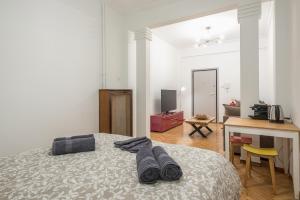 Stylish Luxury Apartment at Ampelokipi Metro Station
