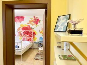 35 Cozy Central 1 Bedroom Apartment with Balcony