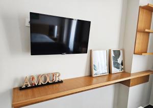 Magnet Residence Condo 2 self check in