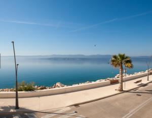 Apartment Riva Mare with Sea View in the center