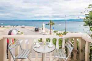 Apartment Riva Mare with Sea View in the center