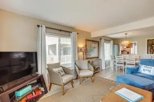 Harbor Island Condo with Deck - Steps to Beach! - Oceanmarsh Subdivision