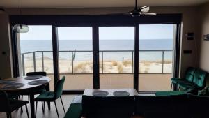 Apartament Dune - frontowy widok na morze w Gardenia