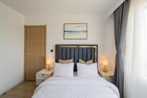 Valley Vista 3BR Suite near JKIASGR w Gym & Pool