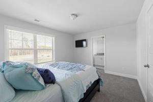 Luxury 2 bedrooms, 2.5 baths