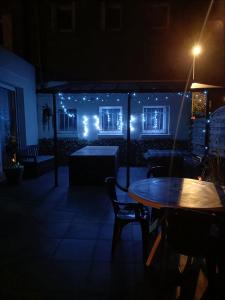 Maisons de vacances Maison de ville avec exterieur au calme. : photos des chambres