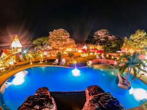 COVEÑITAS Glamping PARAISO con Aire Acondicionado y Piscina tipo PLAYA, Máximo 34 Personas