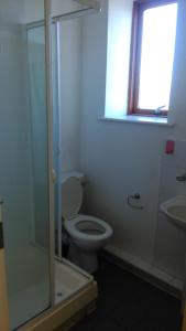 2 Bedroom, 2 Bathroom Apartment