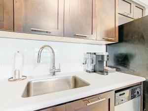 1Bed1Bath Pet Friendly Condo at the Melia