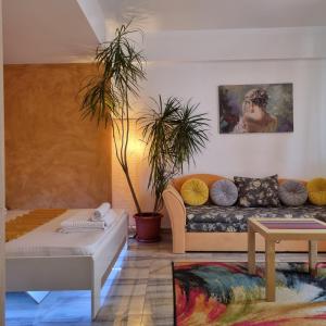 Golden Studio- Panoramic View with Terrace