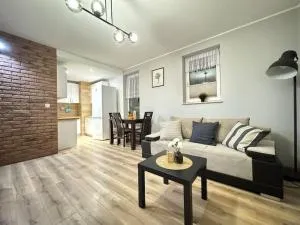 Danka 6th Floor Chic Apartment - Zielonki