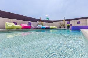 Apartments with a swimming pool Pjescana Uvala, Pula - 22778