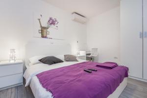 Family-friendly apartments with swimming pool Pjescana Uvala, Pula - 22778