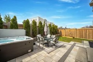 Luxurious Town Home in Bolton w. Hotub - Schomberg