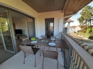 Appartements Charmant appartement neuf a Capbreton avec balcon, Wifi, et parking securise pour 5 personnes - FR-1-239-1004 : photos des chambres