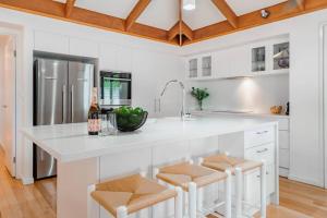 Luxurious Beachside Living