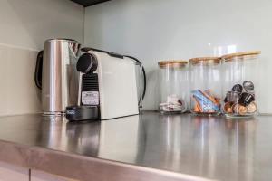 2-Bedroom Apartment in Melbourne City with carpark