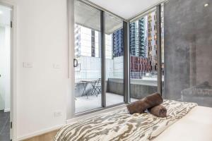 2-Bedroom Apartment in Melbourne City with carpark