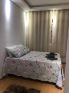 Confortável apartamento 2 quartos Aparecida SP - 瓜拉廷格塔