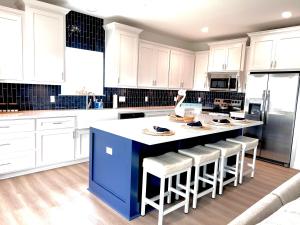 Calypso Cove-3bd 2b-Sleeps up to 12