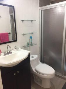 Cómodo departamento en Costa Azul.