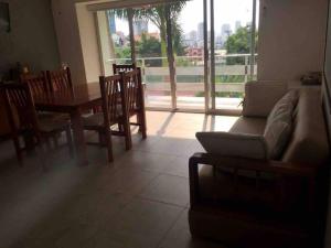 Cómodo departamento en Costa Azul.