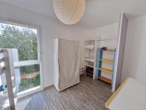 Appartements Appartement Angoulins, 3 pieces, 5 personnes - FR-1-706-25 : photos des chambres