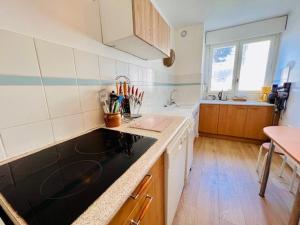 Appartements Appartement lumineux refait a neuf, centre-ville, proche plage, balcon sud, parking, WIFI - FR-1-478-271 : photos des chambres