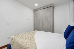 Medellin-Cerca al Poblado-201