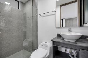 Medellin-Cerca al Poblado-201