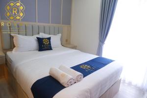 Royal Suites Studio 36th Floor - Citra Plaza Nagoya Apartment