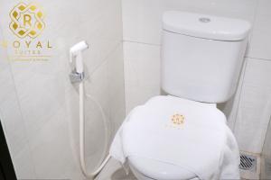 Royal Suites Studio 36th Floor - Citra Plaza Nagoya Apartment