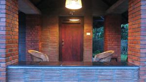 Clayfingers Art Cottage