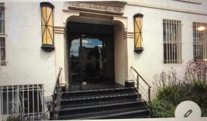 Luxury 2 Bedroom Suite Apartment in Koreatown