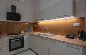 Mylos Modern Apartments,By Idealstay Experience