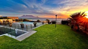 Heaven on Earth - Blouberg Beachfront Self-catering Apartment