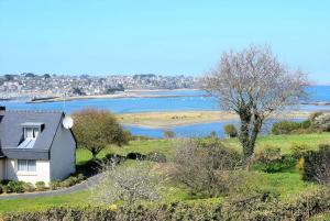 Maison VUE SUR MER avec jardin clos à PERROS-GUIREC - Réf 842