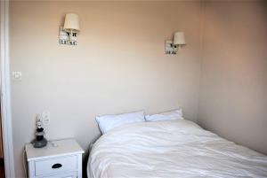 Villas Maison VUE SUR MER avec jardin clos a PERROS-GUIREC - Ref 842 : photos des chambres
