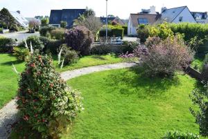 Villas Maison VUE SUR MER avec jardin clos a PERROS-GUIREC - Ref 842 : photos des chambres