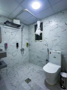 GOLD SKY AVENUE HOTEL