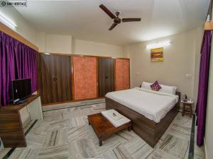 Shri Heritage - Entire Cozy Floor II at Assi, Varanasi