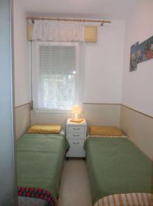 Comfy Villa with private garden and parking