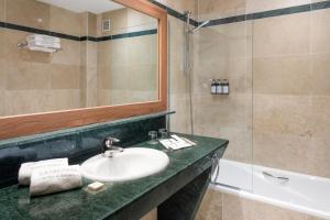 Double or Twin Room room in Catalonia Puerta del Sol