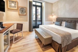 Double or Twin Room with Street View room in Catalonia Puerta del Sol
