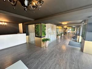 Alex&George Boutique Hotel